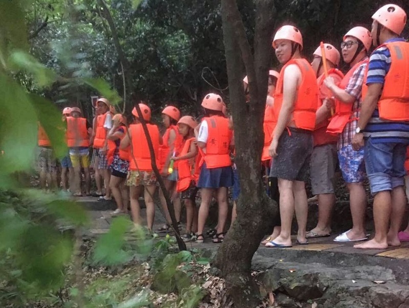 懷著無(wú)比興奮的心情等候漂流之旅