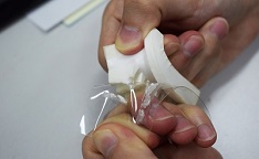 把簡(jiǎn)單的粘接方案“膠”給客戶--聚厲膠粘PVC膠水案例